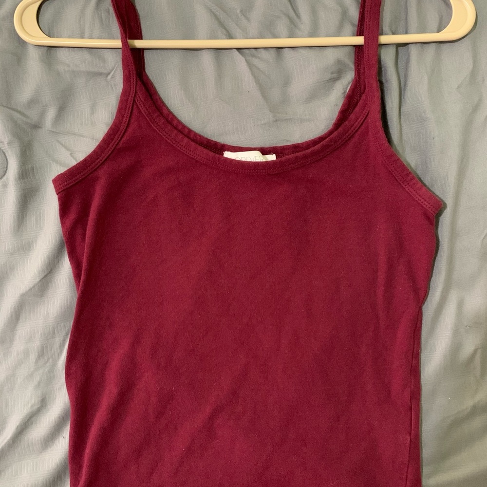 Red burgundy tank top FOREVER 21 M